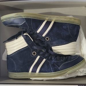 Sz 8.5 G (US 9.5 ) blue suede  hightops with white trim